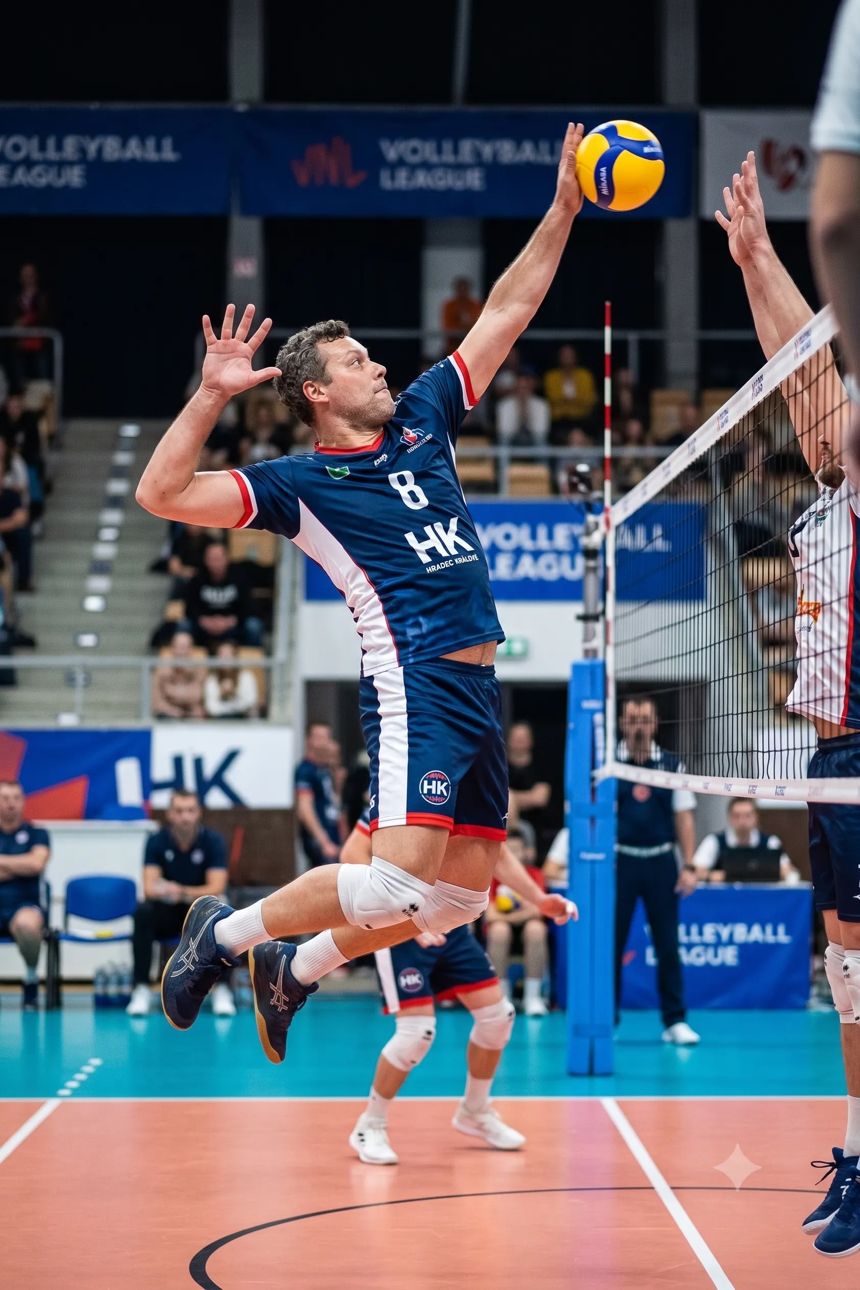 Lukáš Fiedler při volejbale